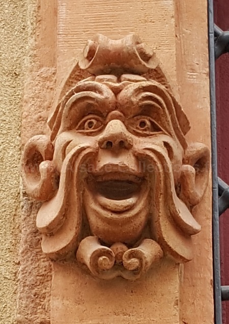 Dynastie Erny 03c.jpg