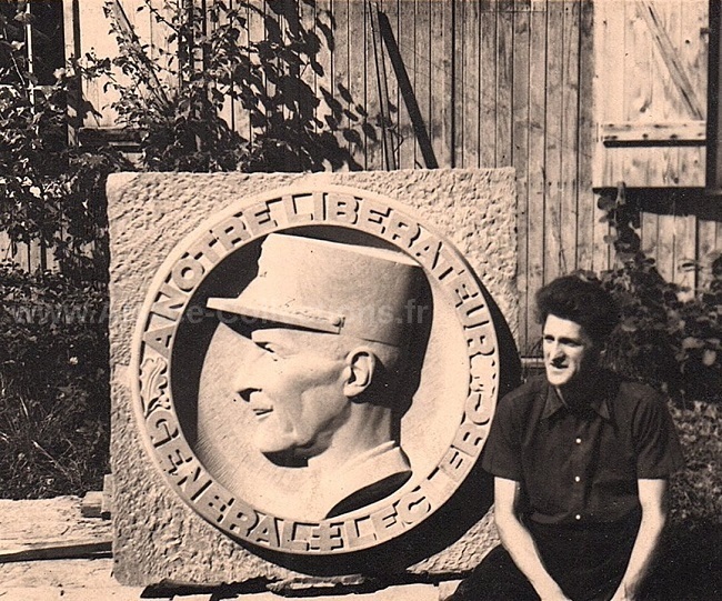 Jean Henninger 30c.jpg
